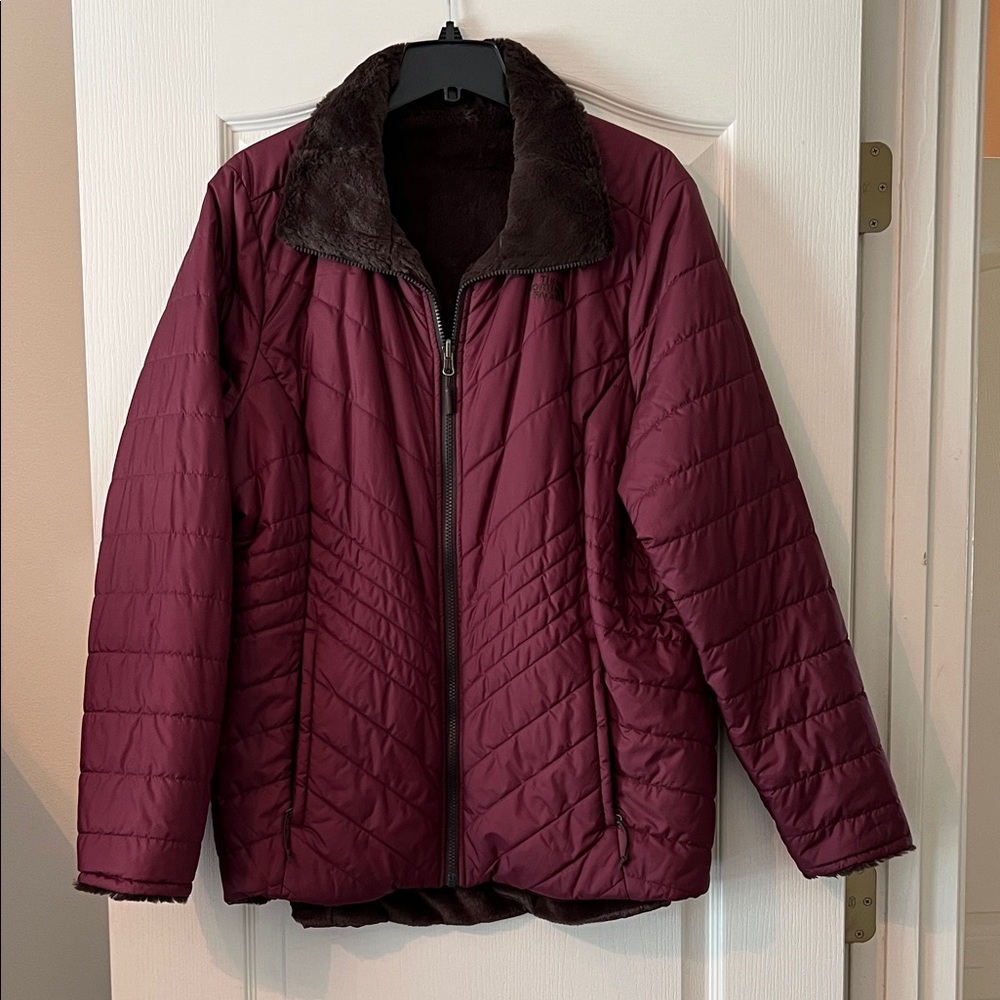 The North Face Women's Maroon Reversible Jacket  Size XXL  EUC